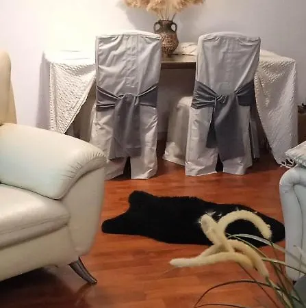 Lovely Cozy In The Entrance Of Nicosia *