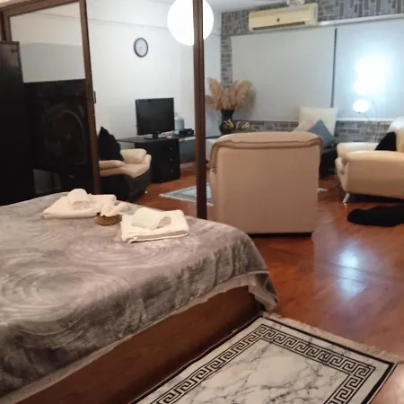 Lovely Cozy In The Entrance Of Nicosia *