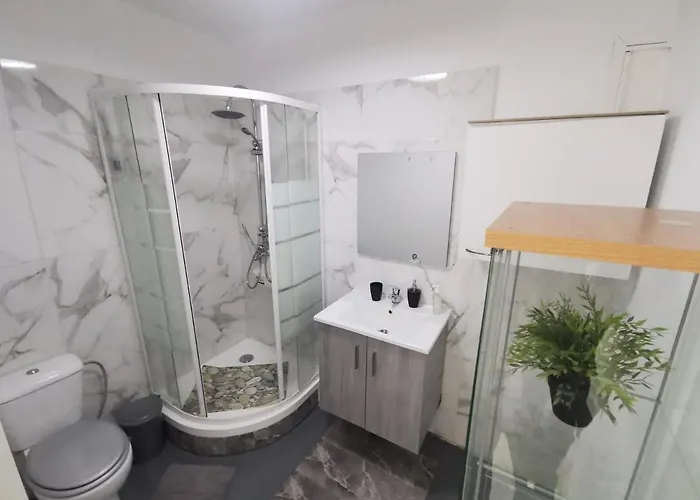 Lovely Cozy In The Entrance Of Nicosia *