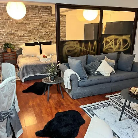 Lovely Cozy In The Entrance Of Nicosia Appartement *